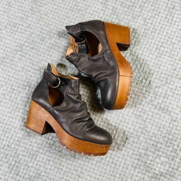 FREE PEOPLE Gray Leather Slouchy Suri Heeled Boho Clogs Buckle Hels 40/9.5 - Picture 1 of 7